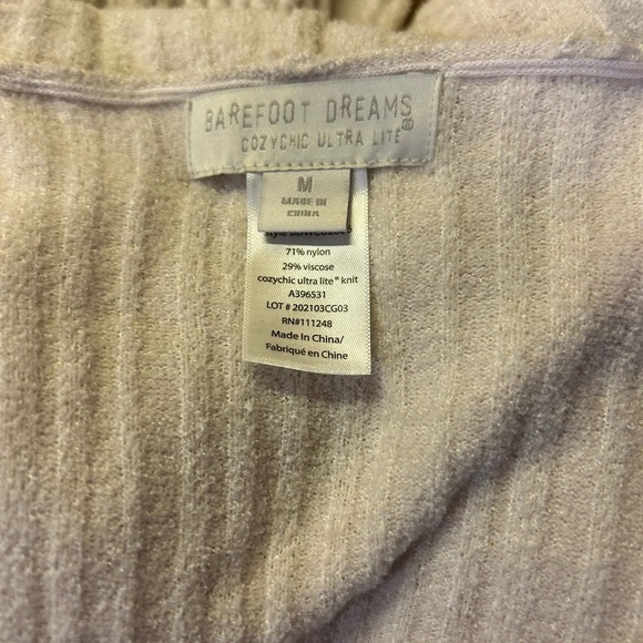 Barefoot Dreams Cozy Chic Ultra Lite Namaste Hooded Rib Cardigan, size medium. - Picture 6 of 7